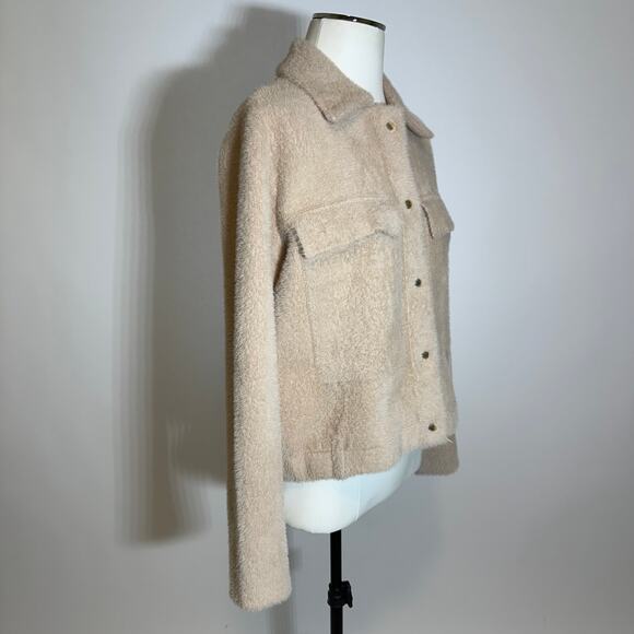 NWT Truth by Republic Khaki Soft Fuzzy Snap Button Jacket Shacket Womens Medium - Picture 2 of 12